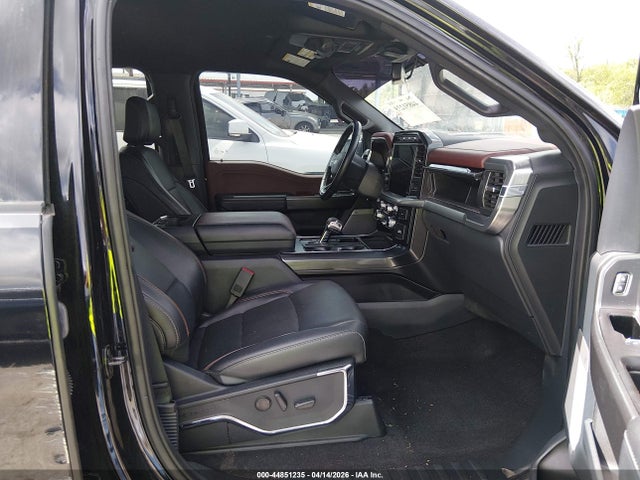 Ford F-150 Lariat