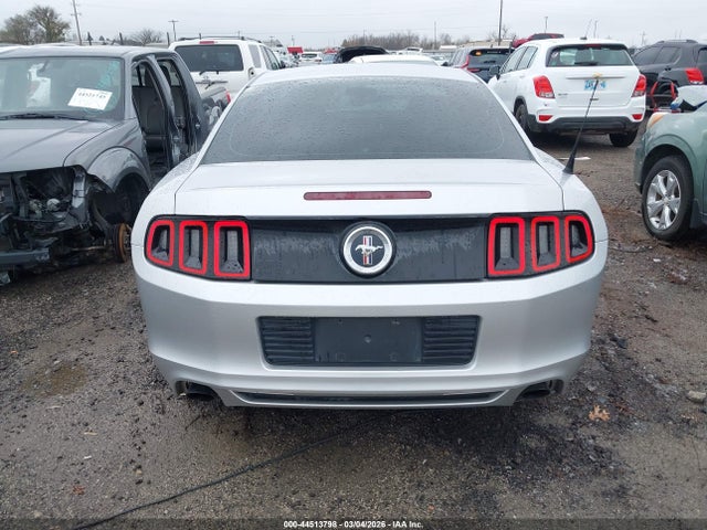 Ford Mustang V6