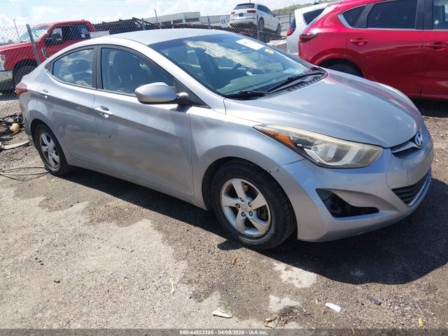 Salvage Hyundai ELANTRA Image