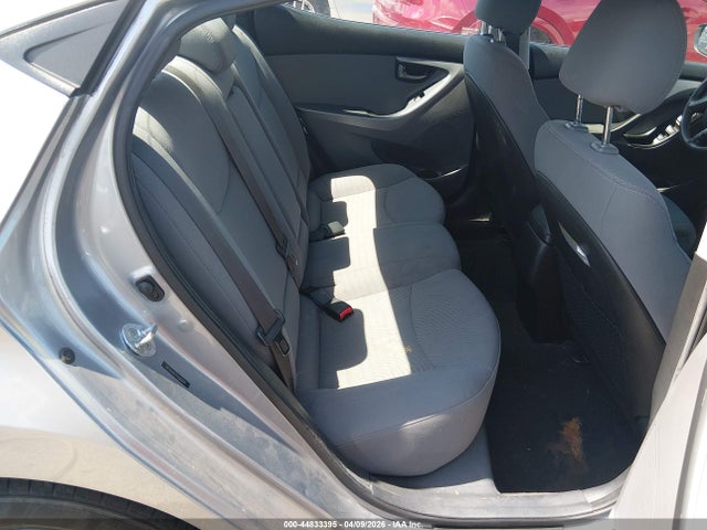 Hyundai ELANTRA Se