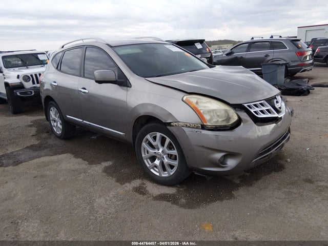 Salvage Nissan Rogue Image