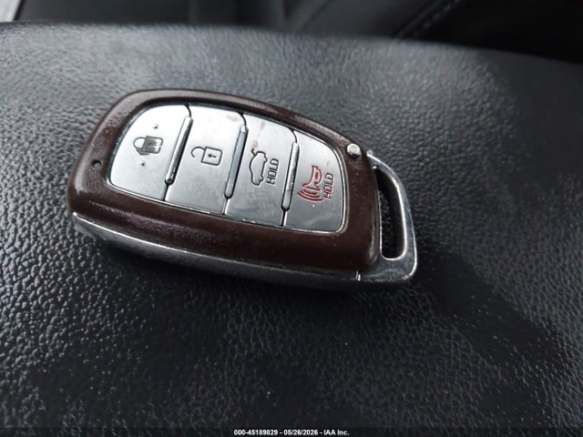 Hyundai ELANTRA Value Edition