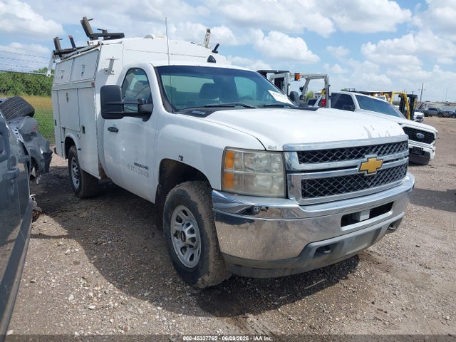 Salvage Chevrolet Silverado 3500 Image