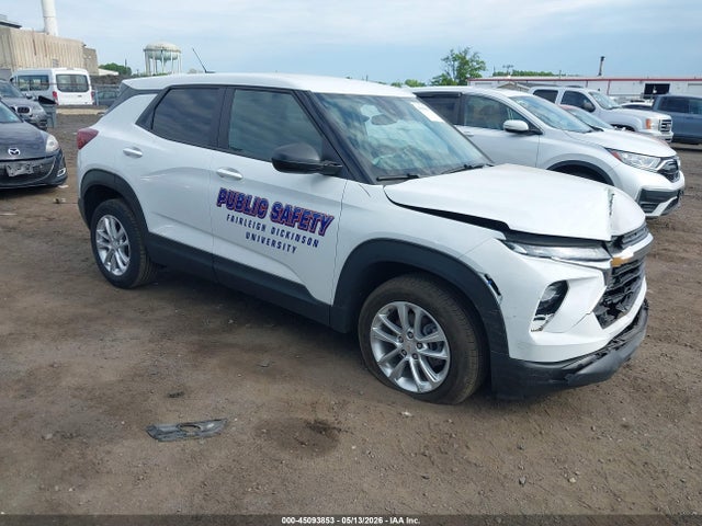 Salvage Chevrolet Trailblazer Image