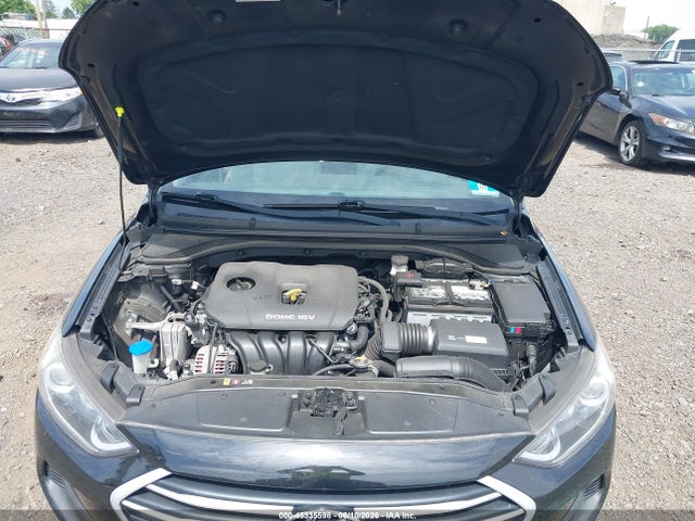 Hyundai ELANTRA Sel