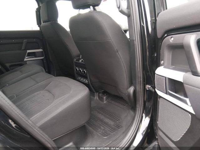Land Rover Defender 110 Standard