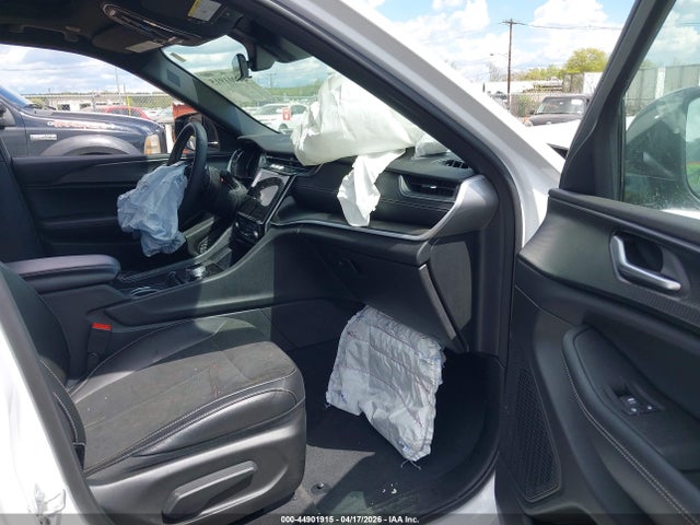Jeep Grand Cherokee Altitude X 4x4