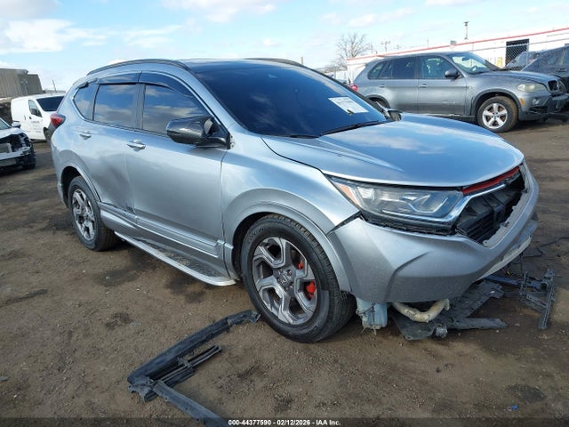 Salvage Honda CR-V Image