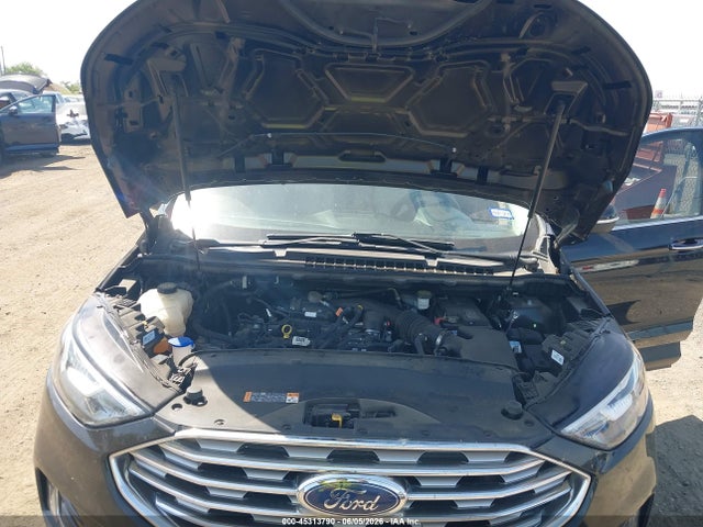 Ford Edge Titanium