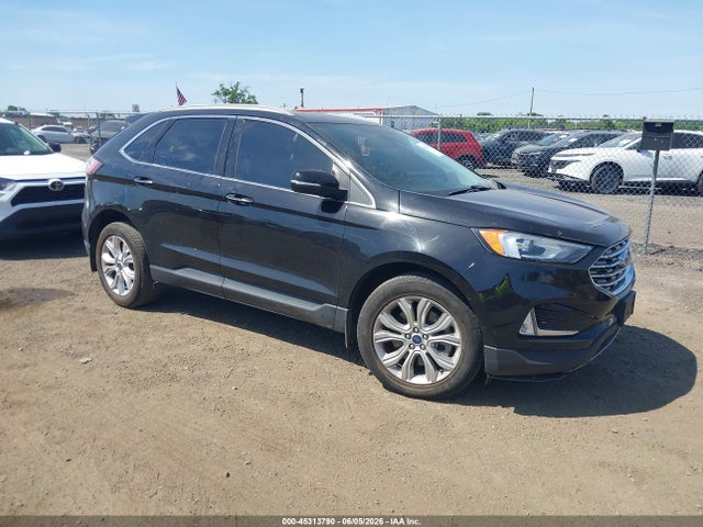 Salvage Ford Edge Image