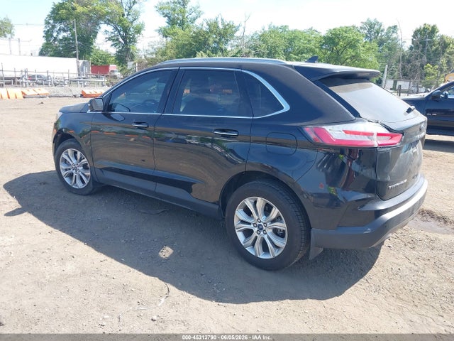 Ford Edge Titanium