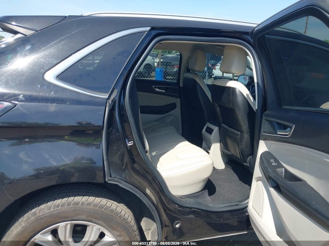 Ford Edge Titanium