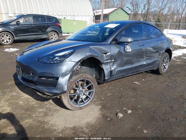 Tesla Model 3 Rear-wheel Drive