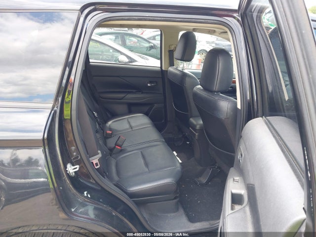 Mitsubishi Outlander Se