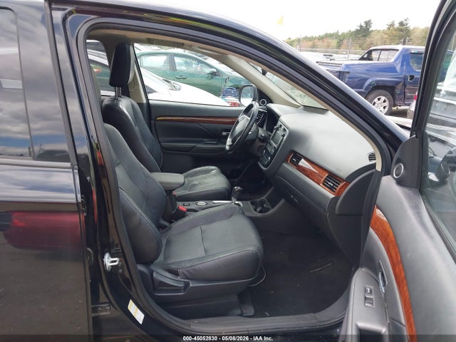 Mitsubishi Outlander Se