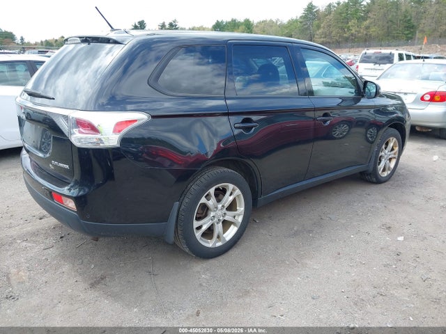Mitsubishi Outlander Se