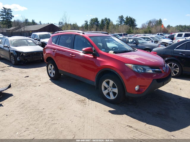 Salvage Toyota RAV4 Image