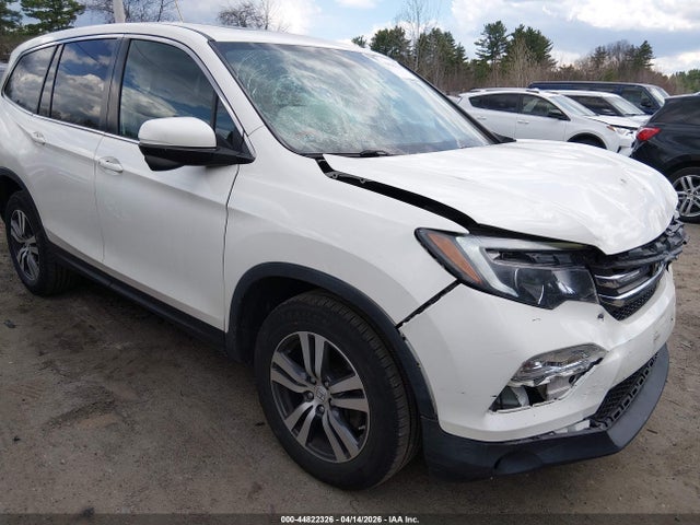 Salvage Honda Pilot Image