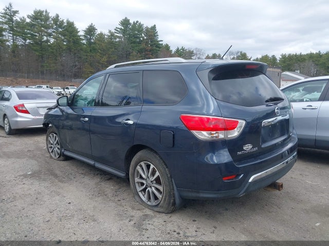 Nissan Pathfinder S