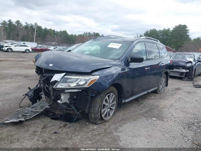 Nissan Pathfinder S