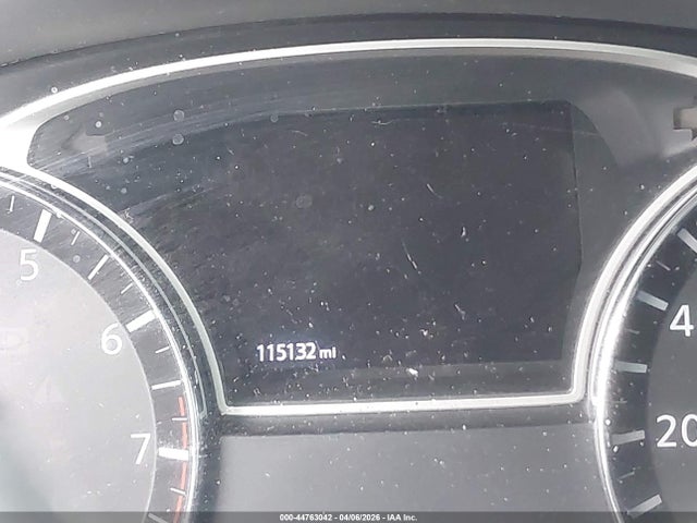 Nissan Pathfinder S