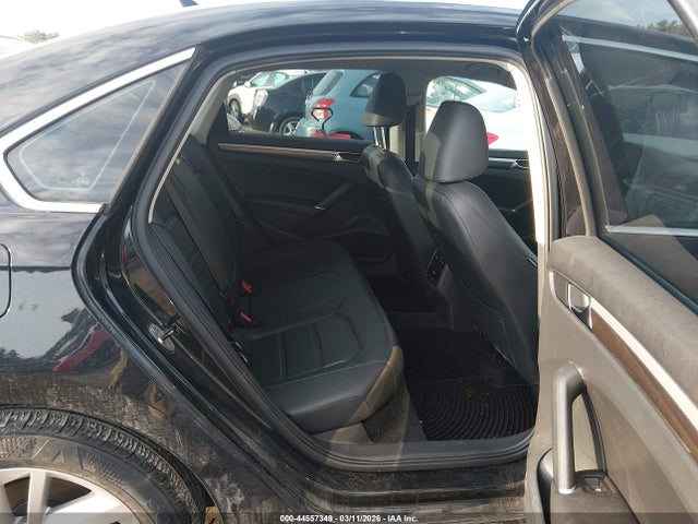 Volkswagen Passat 2.0t Se