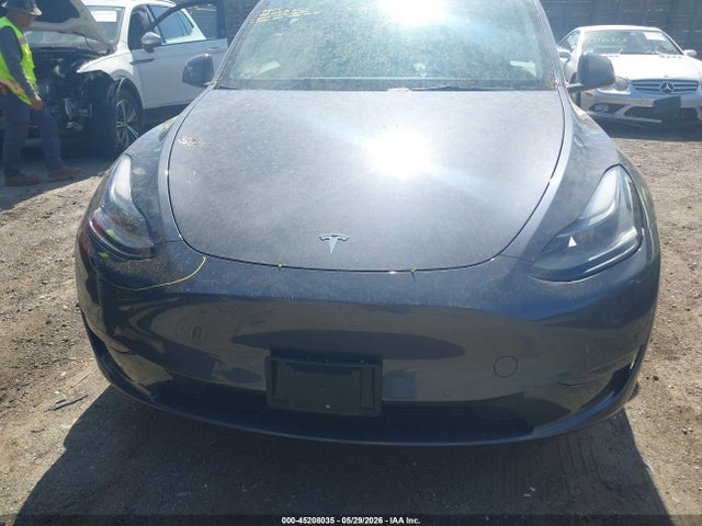 Tesla Model Y Performance Dual Motor All-wheel Drive