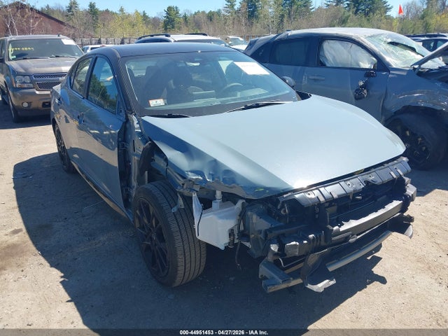 Salvage Nissan Sentra Image