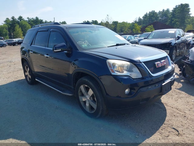 Salvage GMC Acadia Image