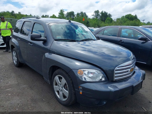 Salvage Chevrolet HHR Image