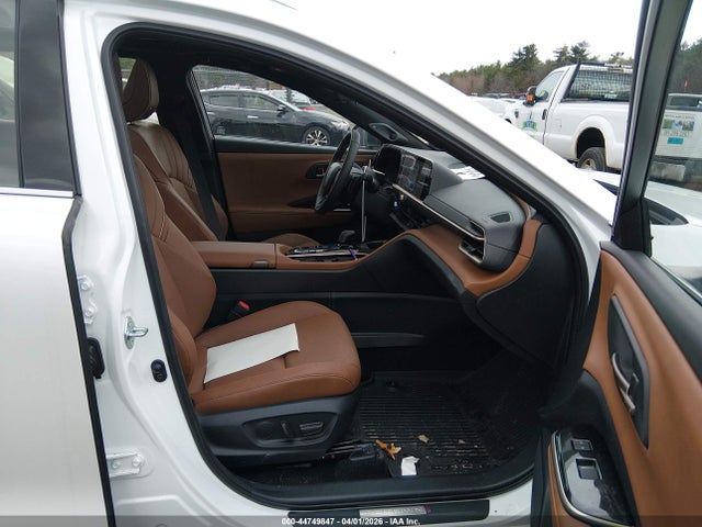 Toyota Crown Signia Limited