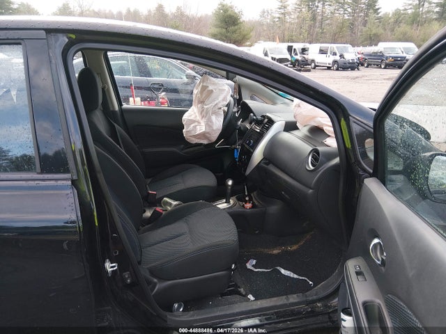 Nissan Versa Sv