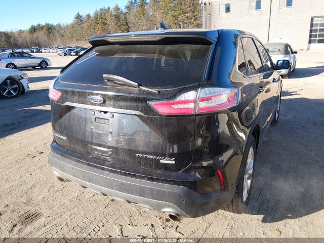Ford Edge Titanium