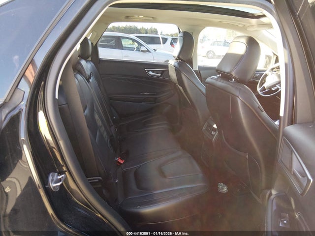 Ford Edge Titanium