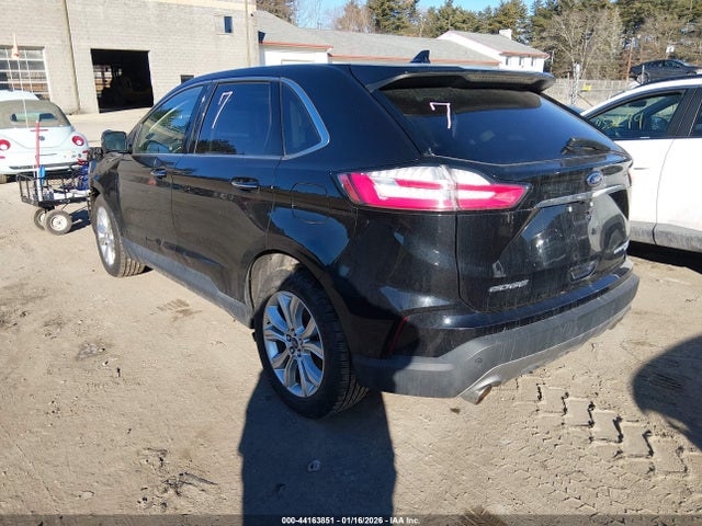 Ford Edge Titanium