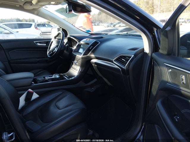 Ford Edge Titanium