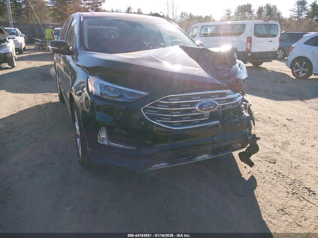Ford Edge Titanium