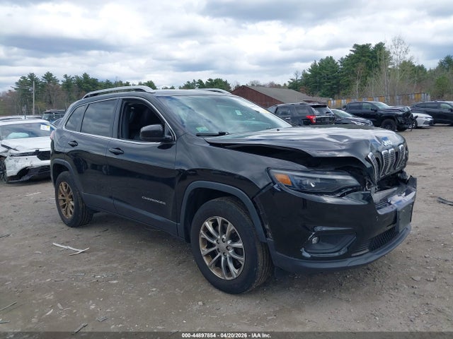 Salvage Jeep Cherokee Image
