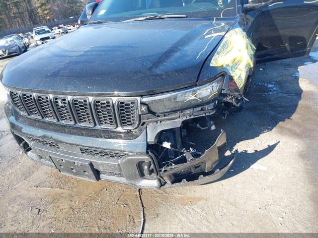 Jeep Grand Cherokee Anniversary Edition