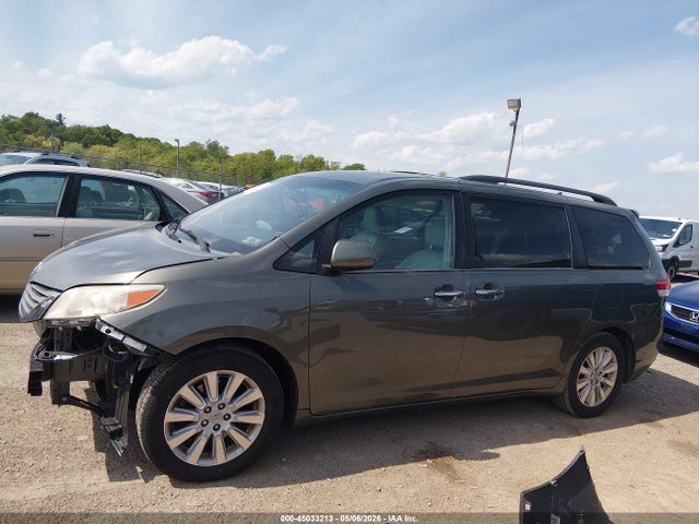 Toyota Sienna Xle 7 Passenger