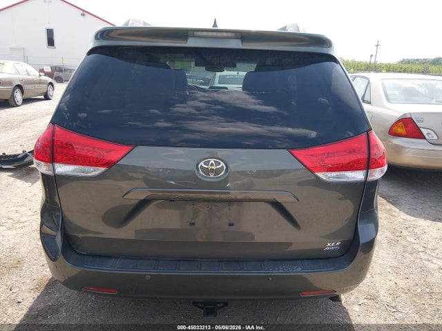 Toyota Sienna Xle 7 Passenger