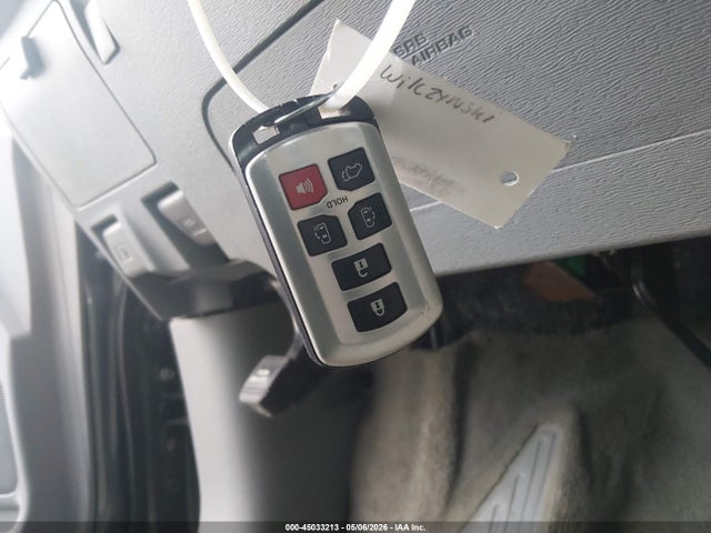 Toyota Sienna Xle 7 Passenger