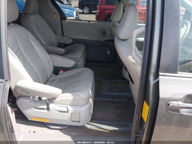 Toyota Sienna Xle 7 Passenger