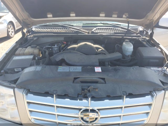Cadillac Escalade Standard