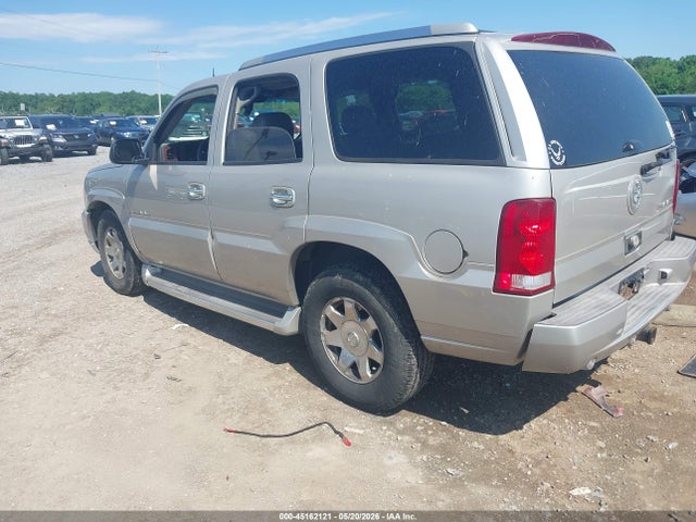 Cadillac Escalade Standard