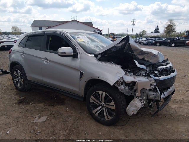 Salvage Mitsubishi Outlander Image