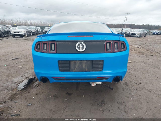 Ford Mustang V6