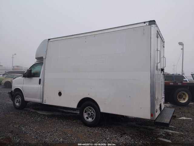 General Motors Savana Cutaway Work Van