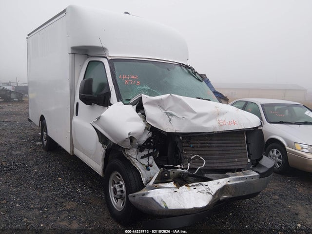 General Motors Savana Cutaway Work Van