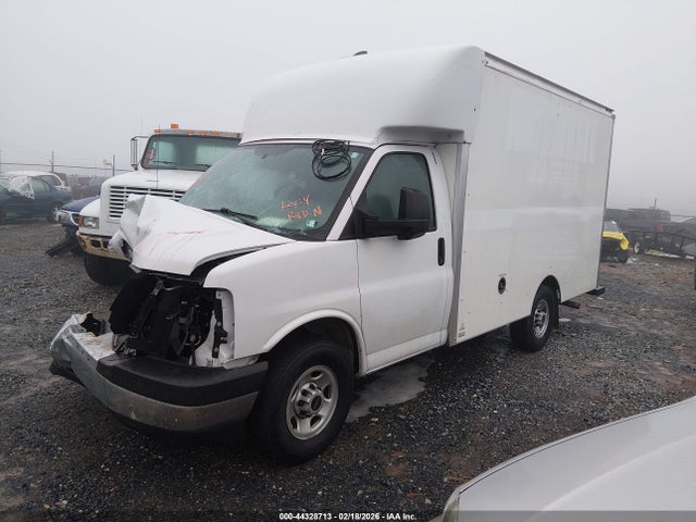 General Motors Savana Cutaway Work Van